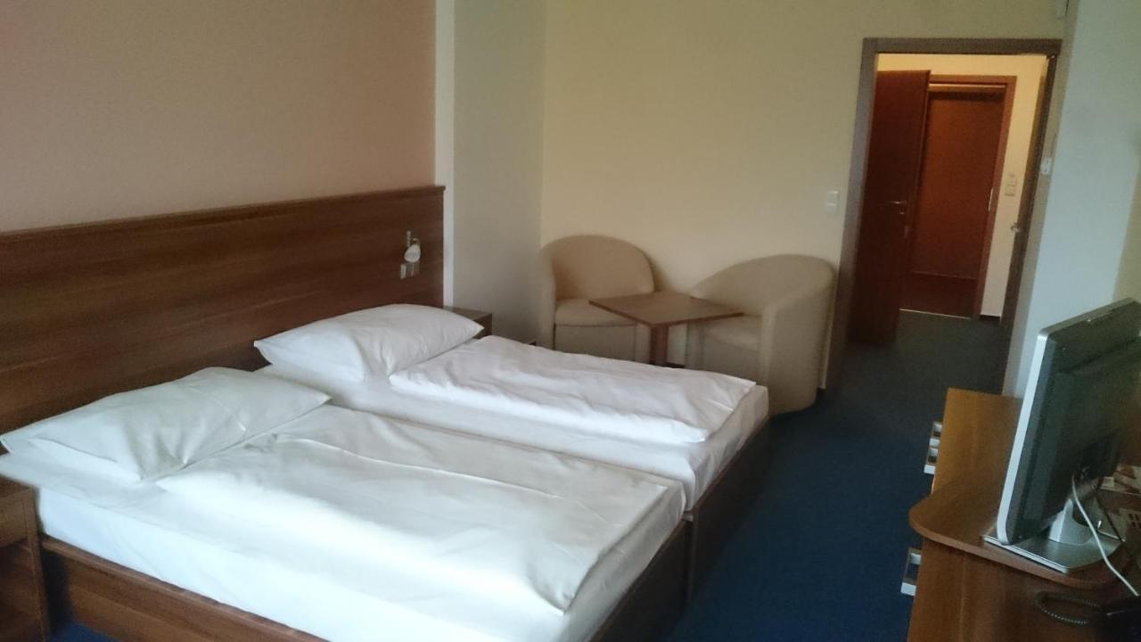 Lipno Wellness - Frymburk Hotel Private Family Room Luaran gambar