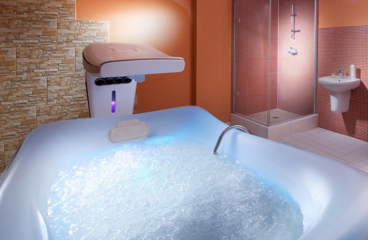 Lipno Wellness - Frymburk Hotel Private Family Room Luaran gambar