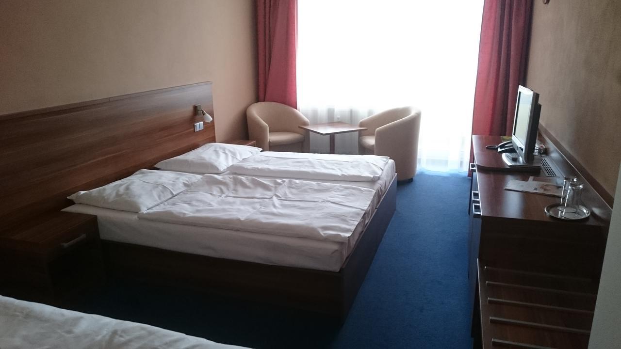 Lipno Wellness - Frymburk Hotel Private Family Room Luaran gambar