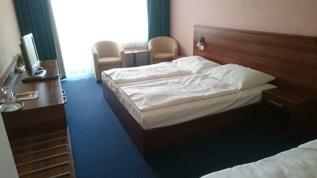 Lipno Wellness - Frymburk Hotel Private Family Room Luaran gambar